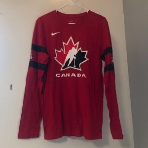 nike long sleeved red Canada hockey shirt!